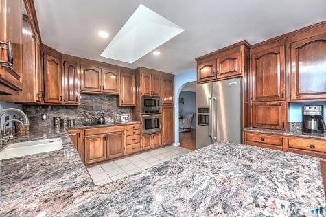 2262 Ridge Road North Haven CT 06473