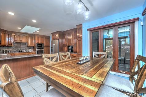2262 Ridge Road North Haven CT 06473