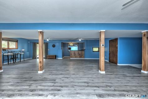 2262 Ridge Road North Haven CT 06473