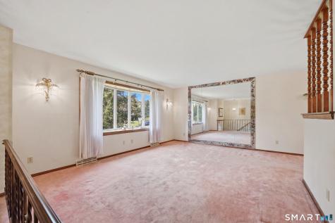 27 Homesteader Lane West Haven CT 06516