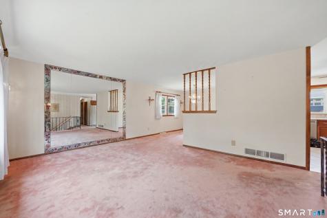 27 Homesteader Lane West Haven CT 06516