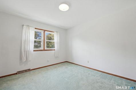 27 Homesteader Lane West Haven CT 06516