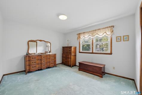27 Homesteader Lane West Haven CT 06516
