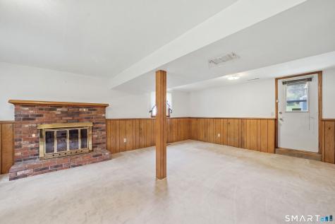 27 Homesteader Lane West Haven CT 06516