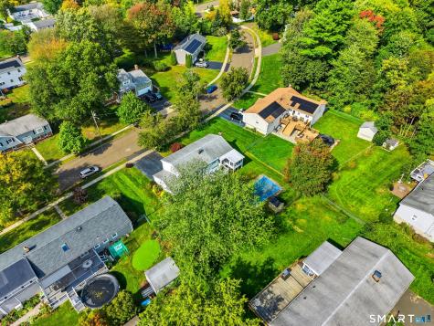 27 Homesteader Lane West Haven CT 06516