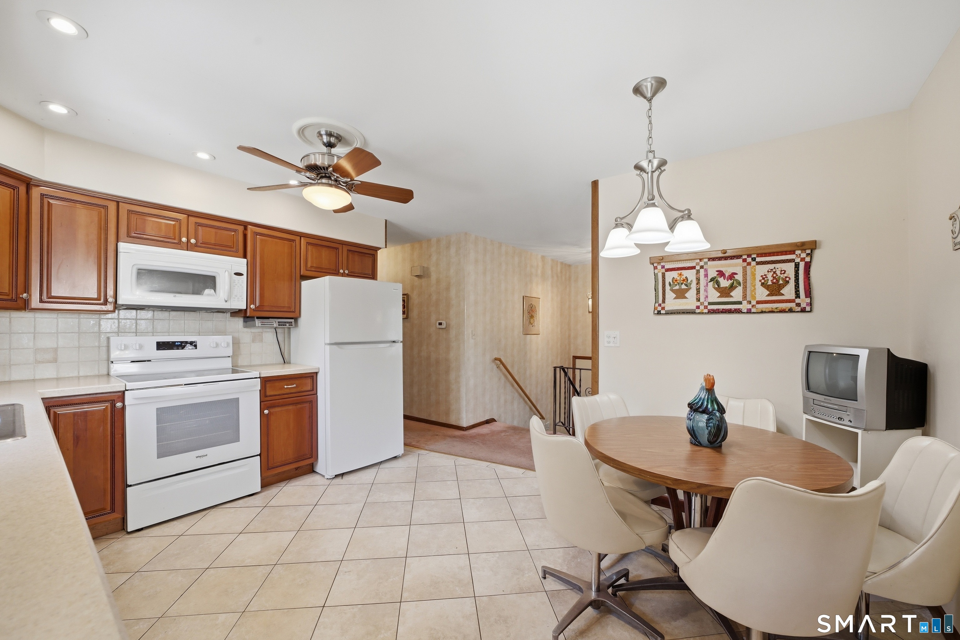 27 Homesteader Lane West Haven CT 06516