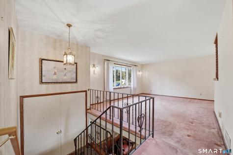 27 Homesteader Lane West Haven CT 06516