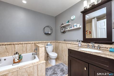 526 Westfield Street Middletown CT 06457