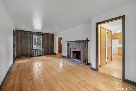 22 Tomlinson Road Seymour CT 06483