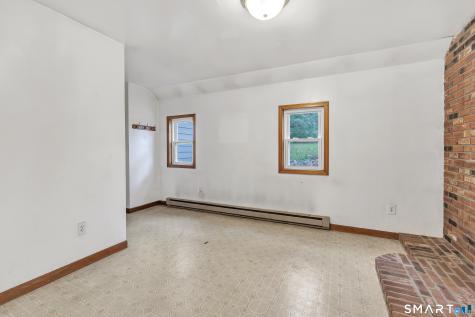 22 Tomlinson Road Seymour CT 06483