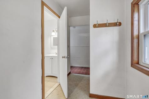 22 Tomlinson Road Seymour CT 06483