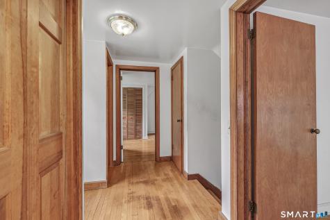 22 Tomlinson Road Seymour CT 06483