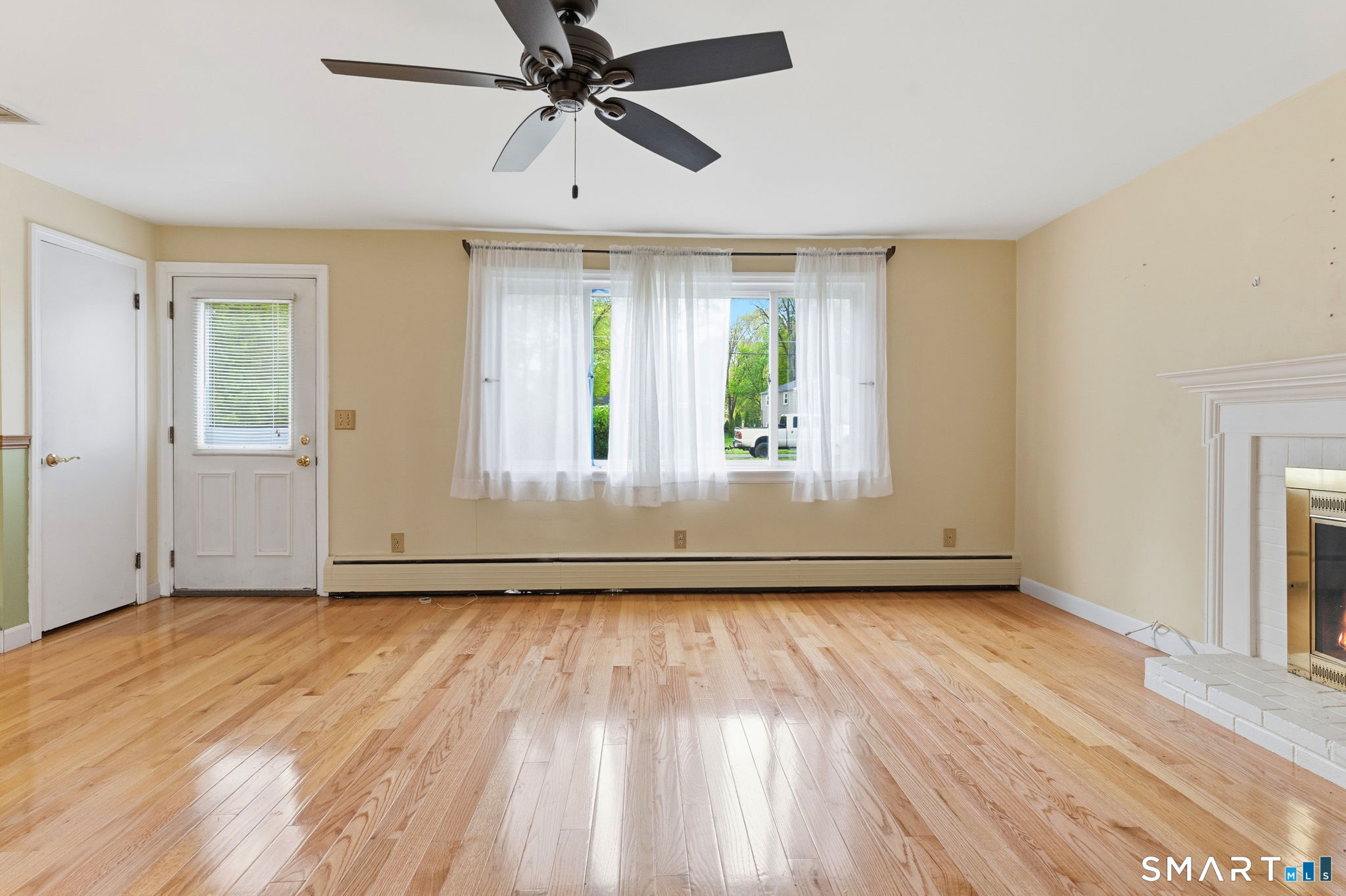 886 Overhill Drive Suffield CT 06078