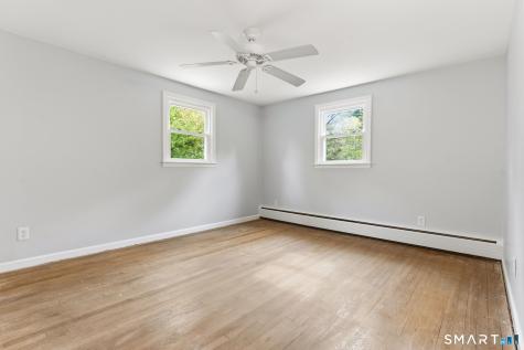 886 Overhill Drive Suffield CT 06078