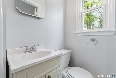 886 Overhill Drive Suffield CT 06078