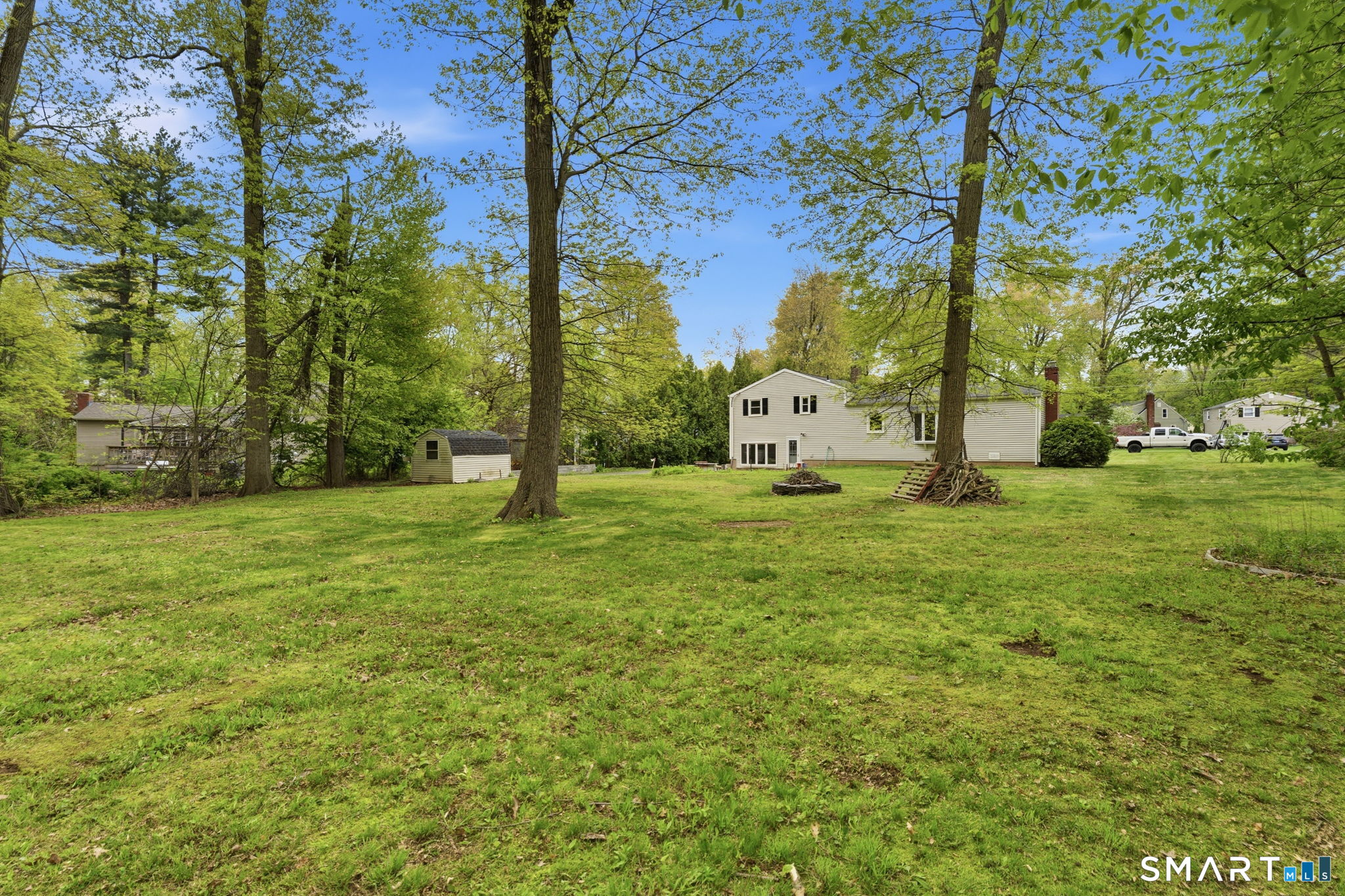 886 Overhill Drive Suffield CT 06078