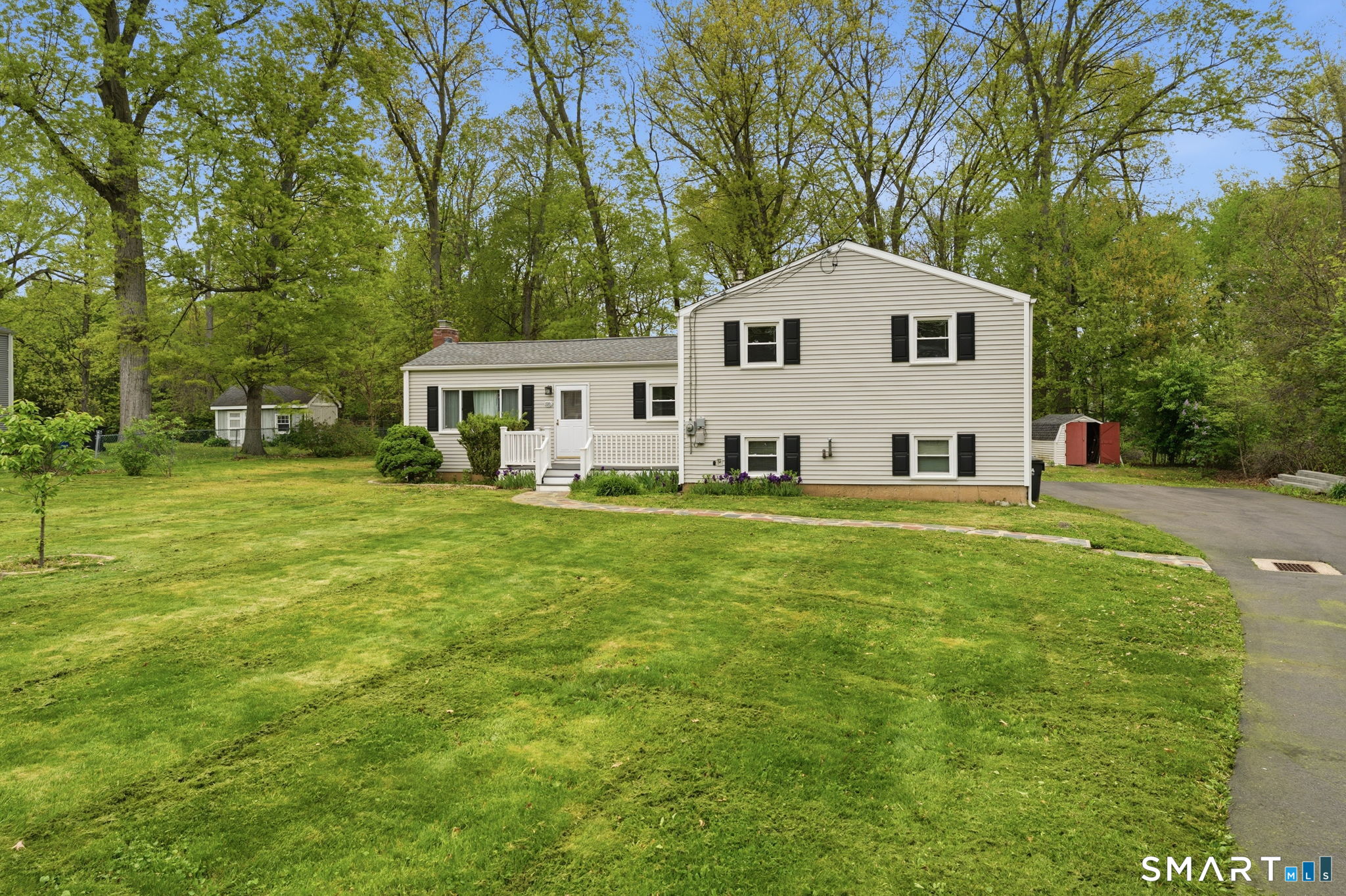 886 Overhill Drive Suffield CT 06078