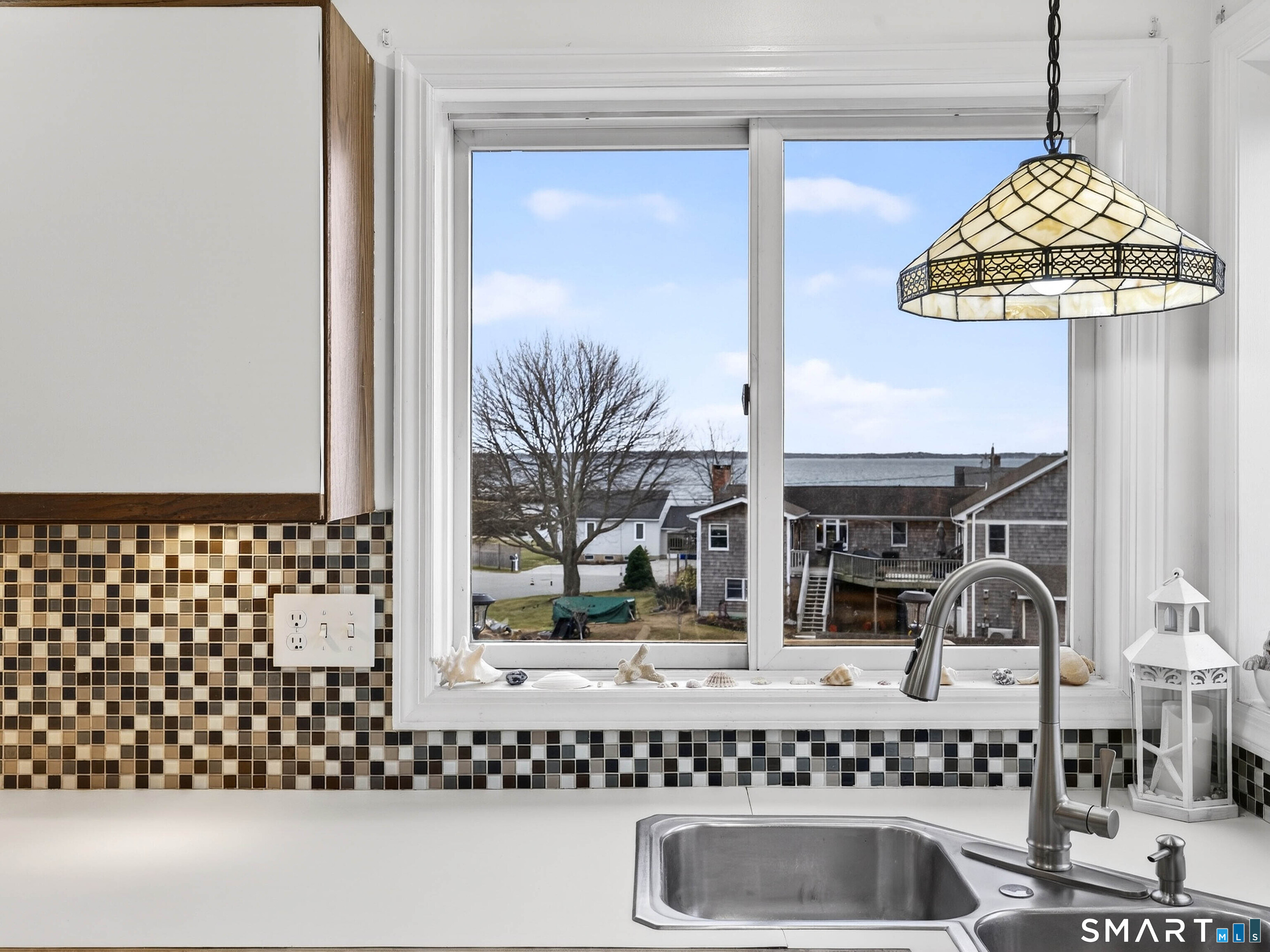 18 Noble Avenue Groton CT 06340