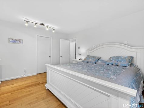 18 Noble Avenue Groton CT 06340