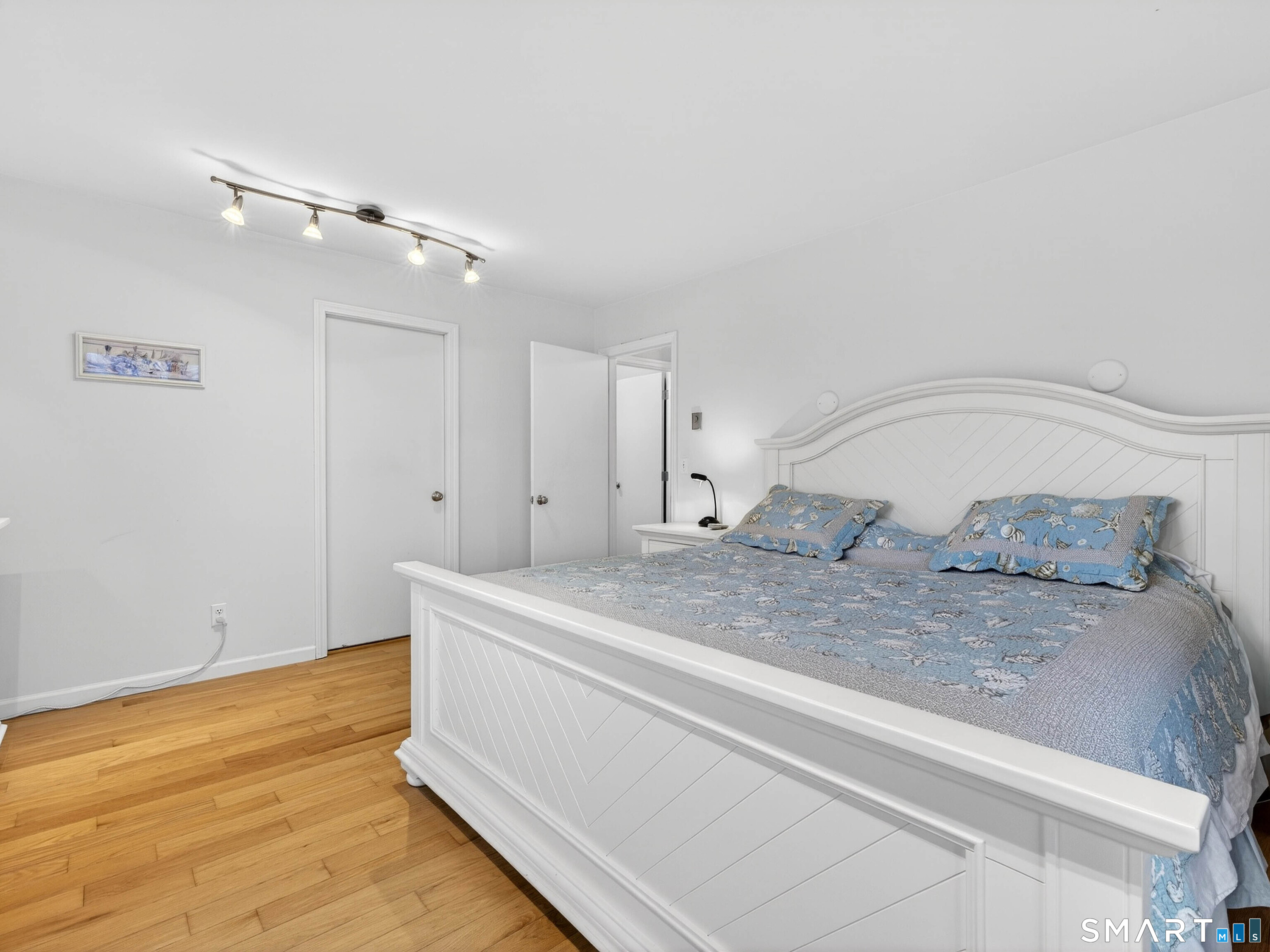 18 Noble Avenue Groton CT 06340