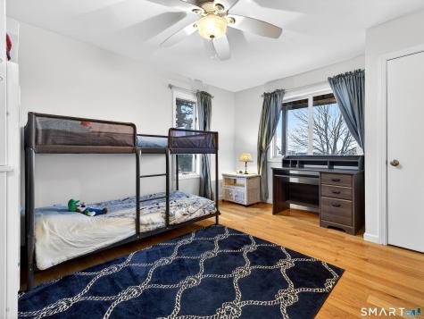 18 Noble Avenue Groton CT 06340