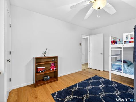 18 Noble Avenue Groton CT 06340