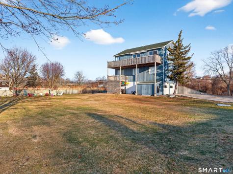 18 Noble Avenue Groton CT 06340