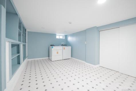 66 Evansville Avenue Meriden CT 06451