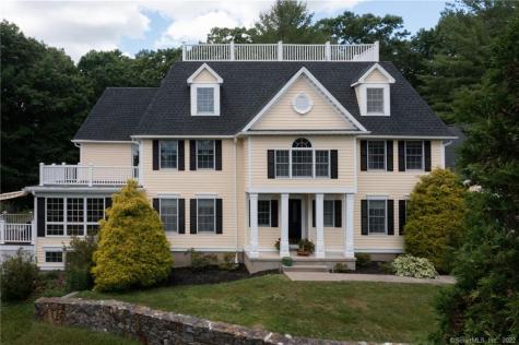 193 Falcon Crest Road Middlebury CT 06762