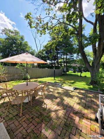 11 Knapps Park Drive Fairfield CT 06825