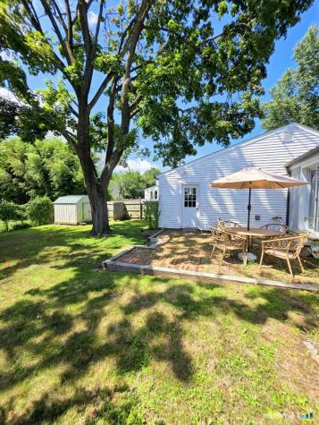 11 Knapps Park Drive Fairfield CT 06825
