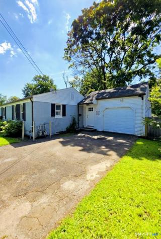 11 Knapps Park Drive Fairfield CT 06825