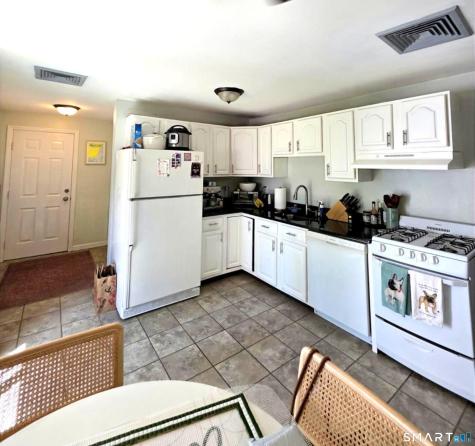 11 Knapps Park Drive Fairfield CT 06825