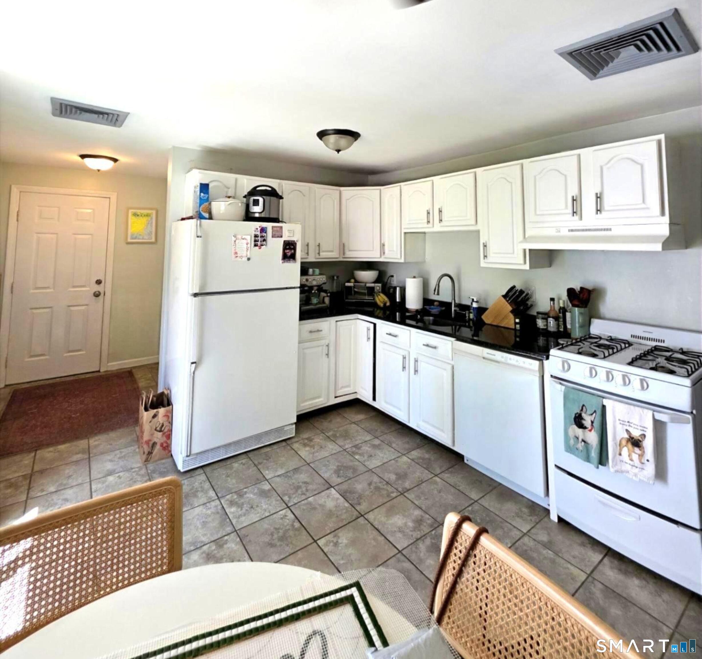 11 Knapps Park Drive Fairfield CT 06825