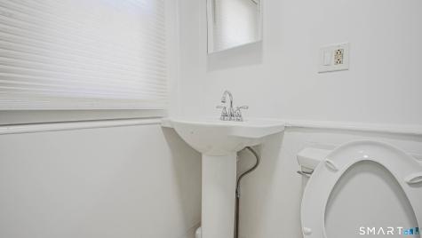 25 Richards Street West Haven CT 06516