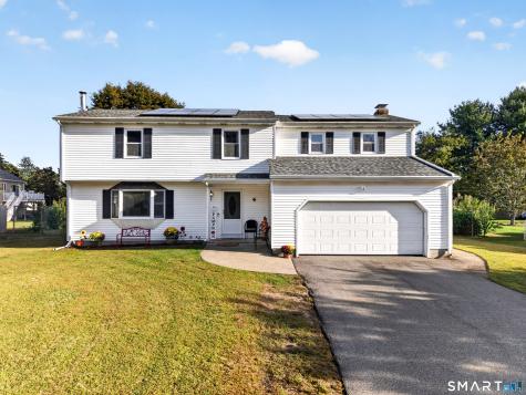 4 Pamela Way Waterford CT 06385