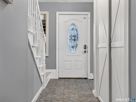 4 Pamela Way Waterford CT 06385
