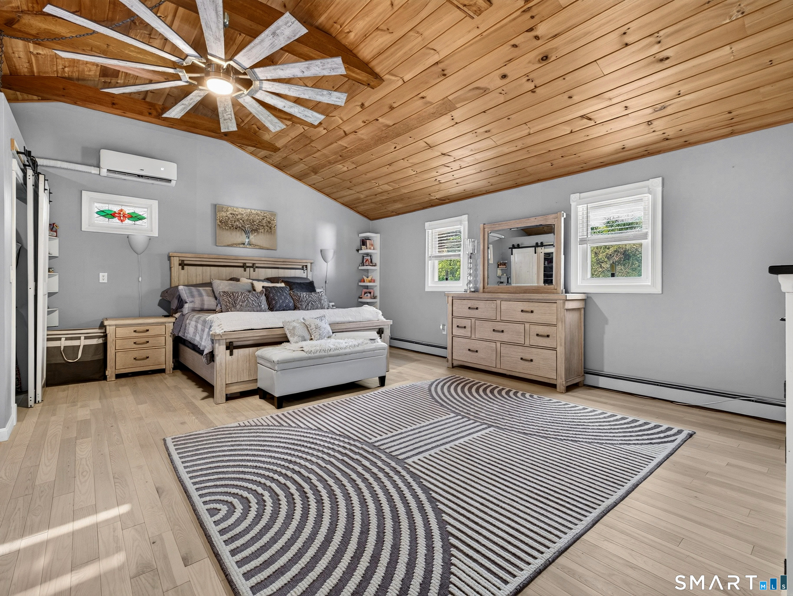 4 Pamela Way Waterford CT 06385