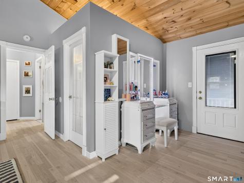 4 Pamela Way Waterford CT 06385