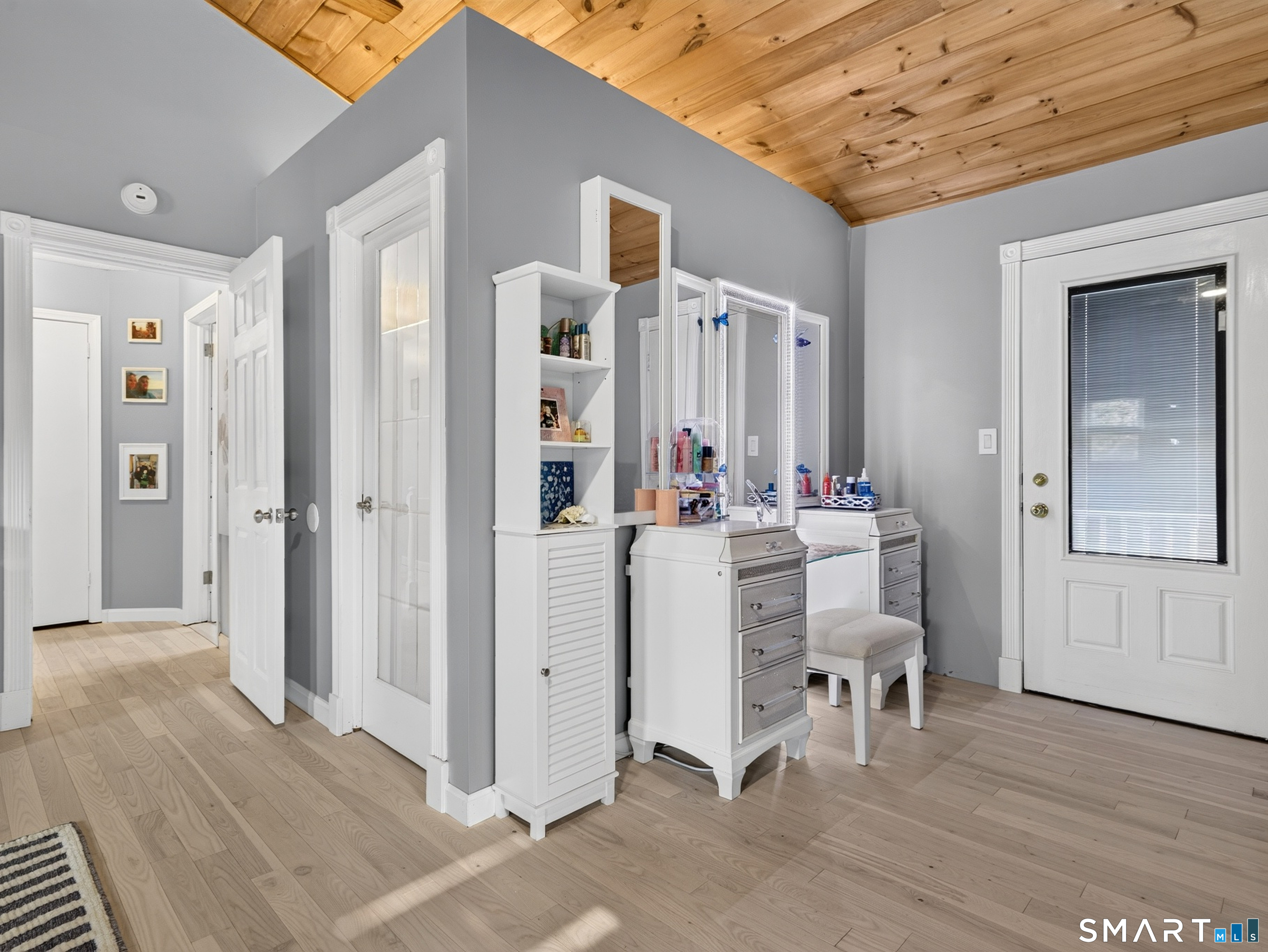 4 Pamela Way Waterford CT 06385