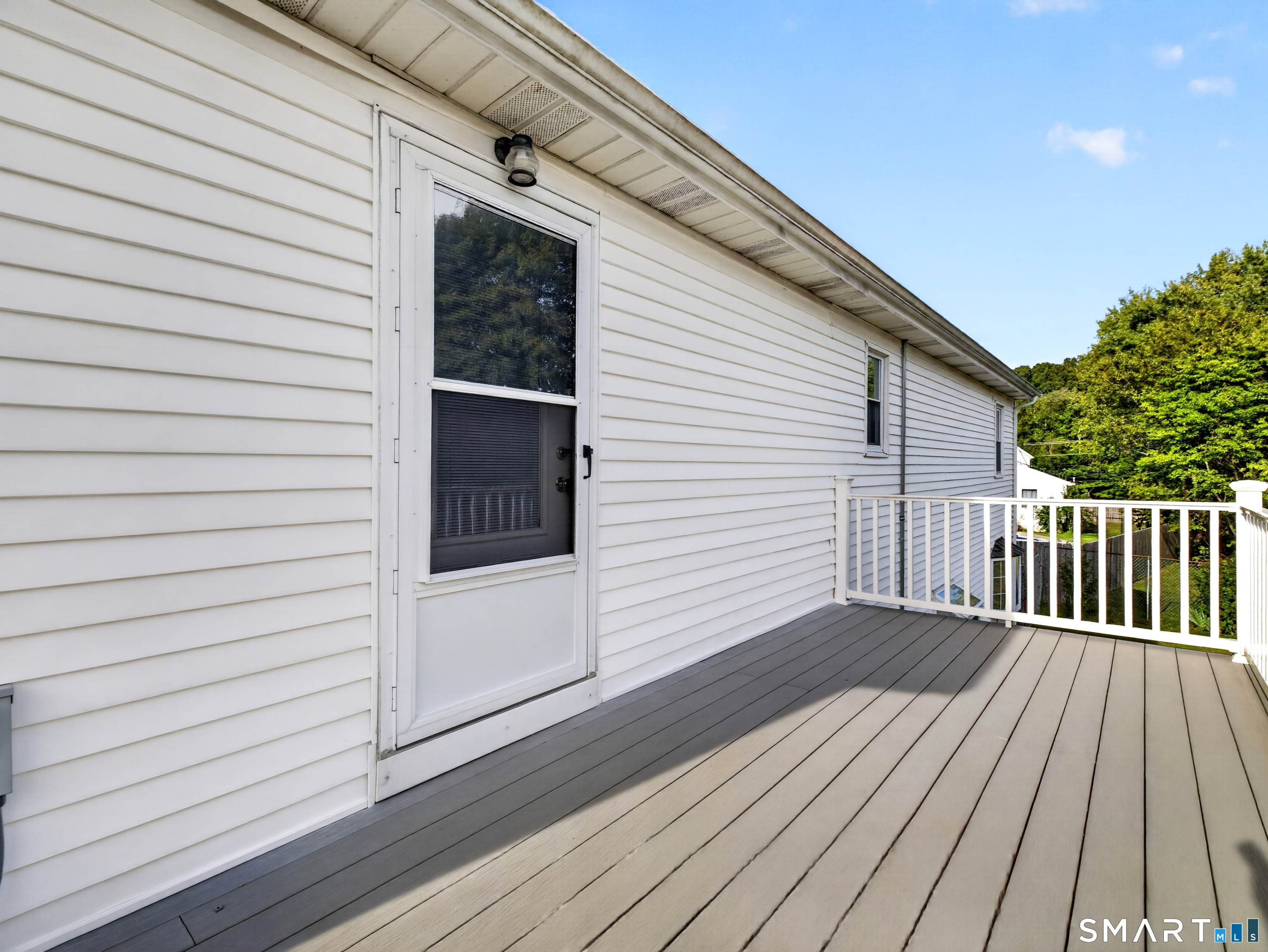 4 Pamela Way Waterford CT 06385