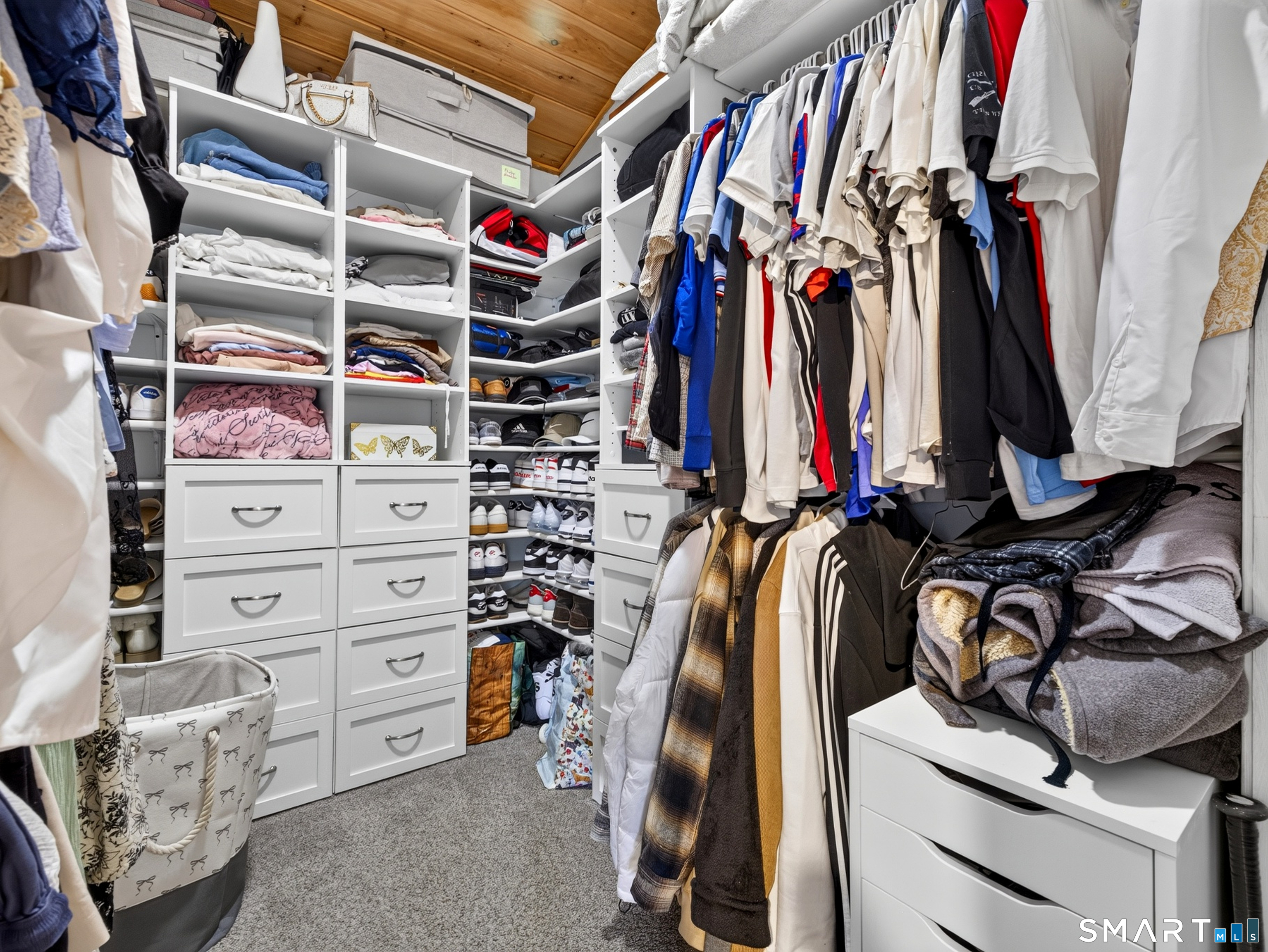 4 Pamela Way Waterford CT 06385