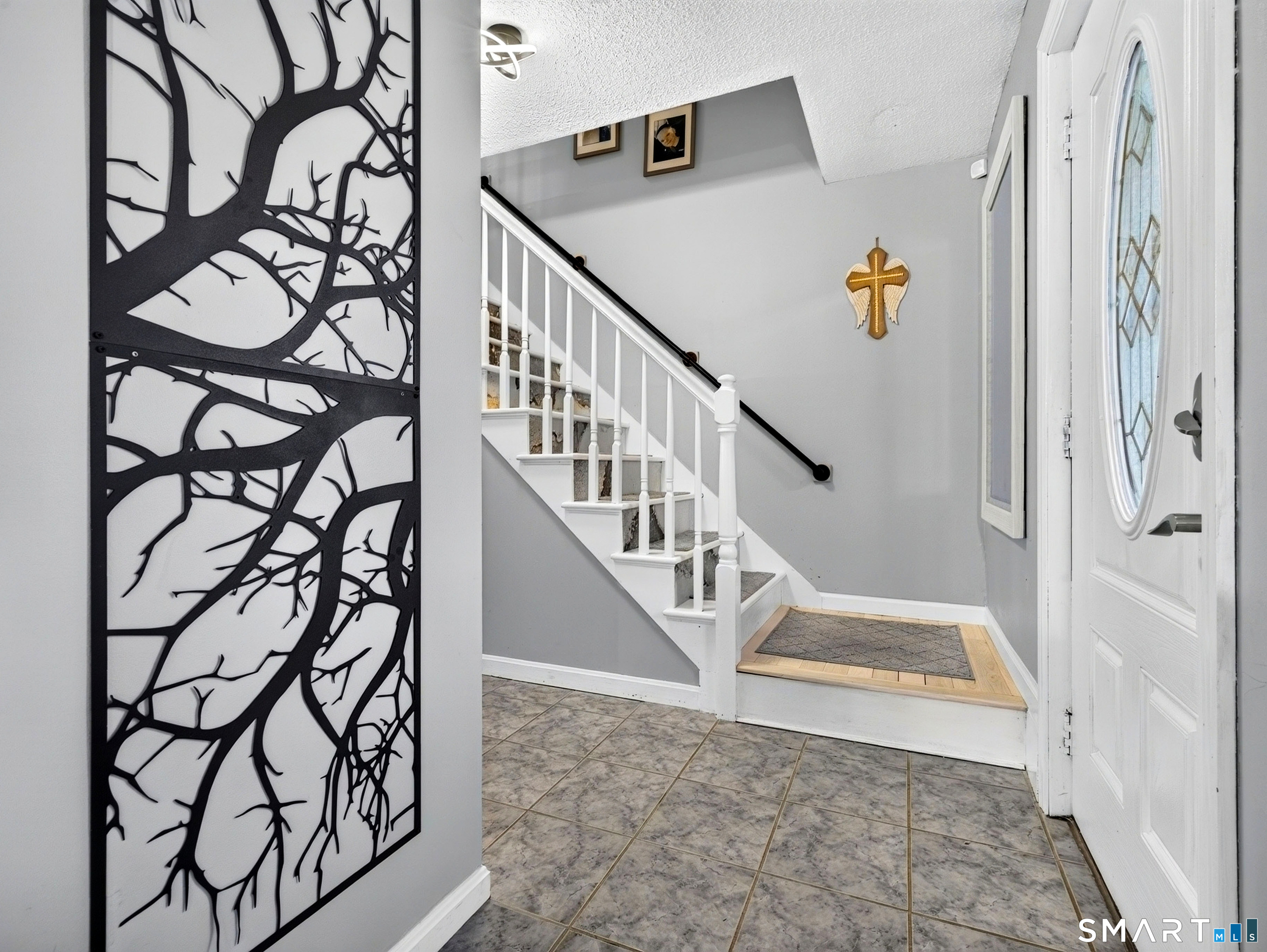 4 Pamela Way Waterford CT 06385