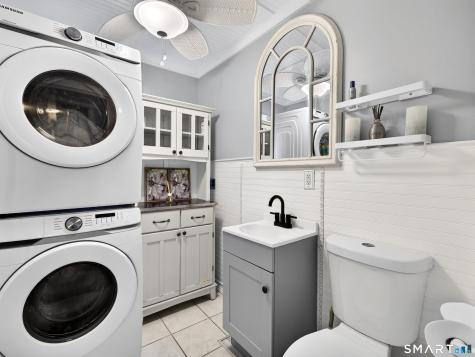 4 Pamela Way Waterford CT 06385