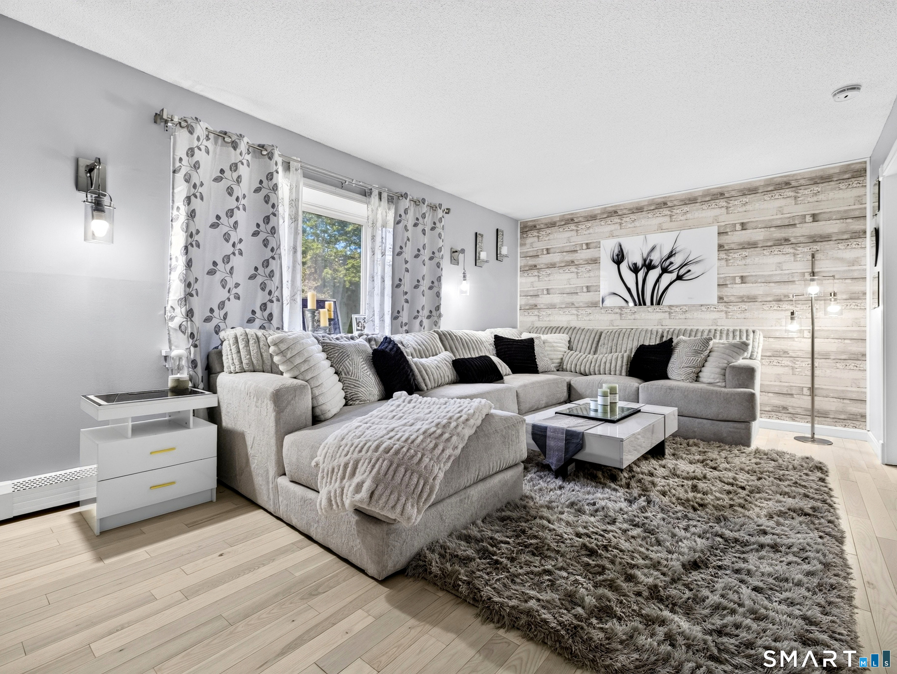 4 Pamela Way Waterford CT 06385