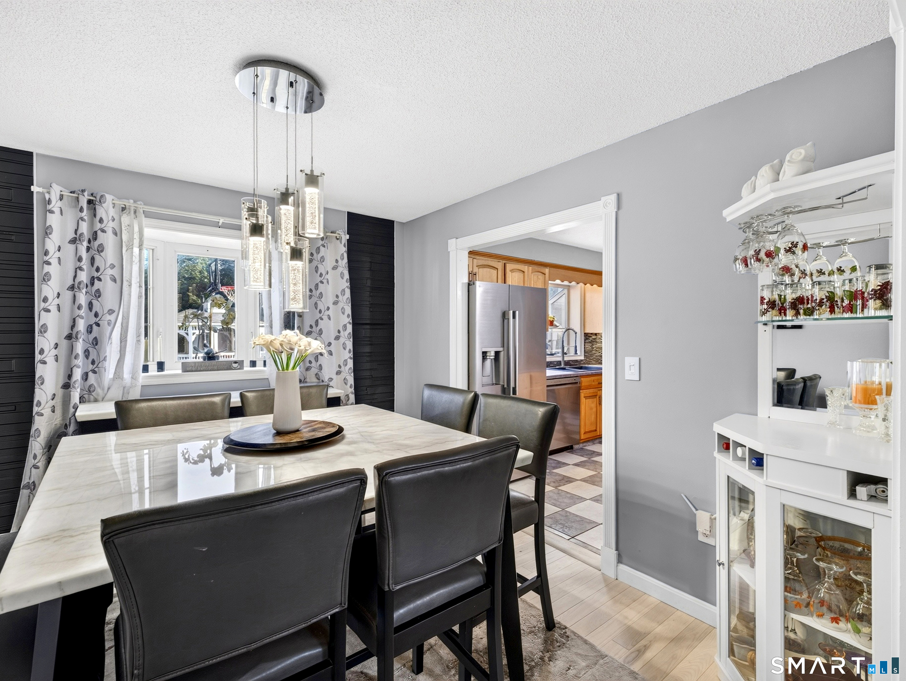 4 Pamela Way Waterford CT 06385