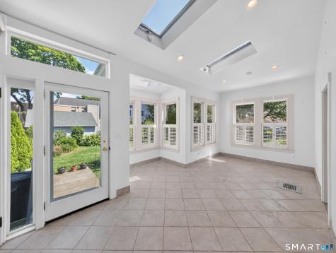 27 Willow Street Stonington CT 06355