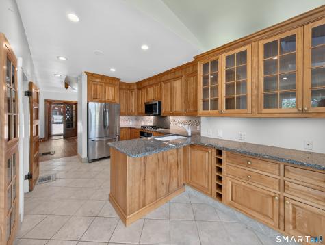 27 Willow Street Stonington CT 06355
