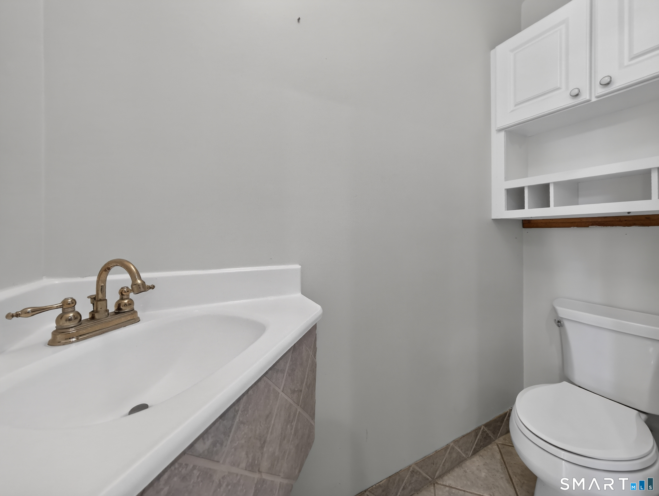 27 Willow Street Stonington CT 06355