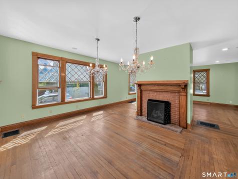 27 Willow Street Stonington CT 06355